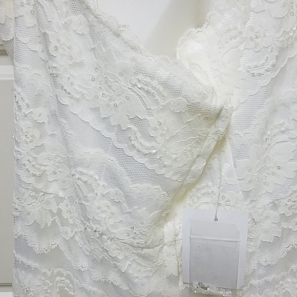 Galina ivory wedding dress - Picture 3 of 6